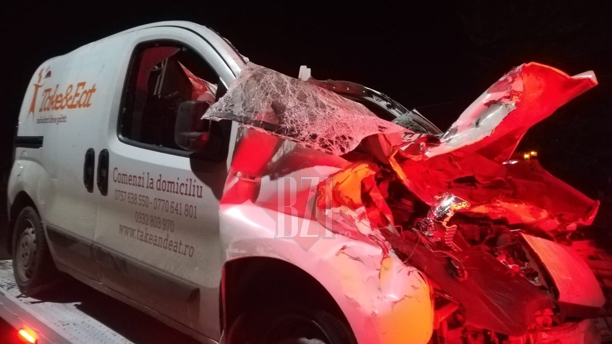 O căruță a intrat într-un autoturism iar impactul a fost atât de puternic, încât calul a ajuns pe locul din dreapta șoferului