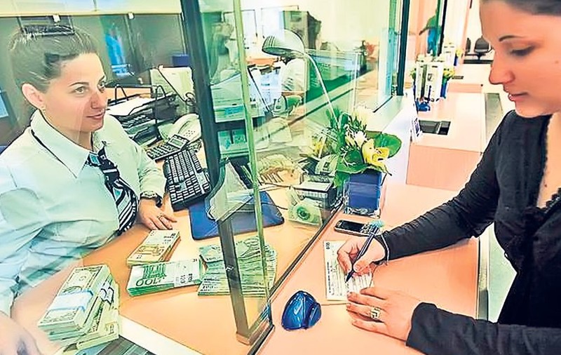 Directiva creditelor, amânată de guvern, fără motive