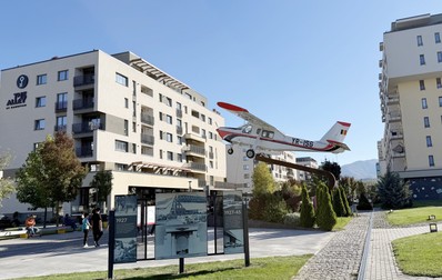 Avionul din 1971 care a „aterizat” în cel mai scump cartier din Brașov