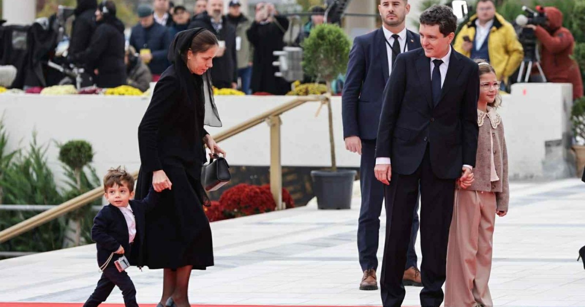 Fiul lui Nicușor Dan, moment amuzant la Catedrala Mântuirii Neamului FOTO: Vlad Chirea