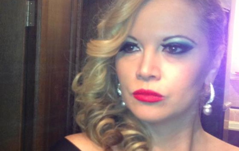 Oana Lis A ÎNGHEȚAT ÎN GARA DE NORD, așteptând-o pe ”mamaie, care vine cu ouă, vin și o găină”