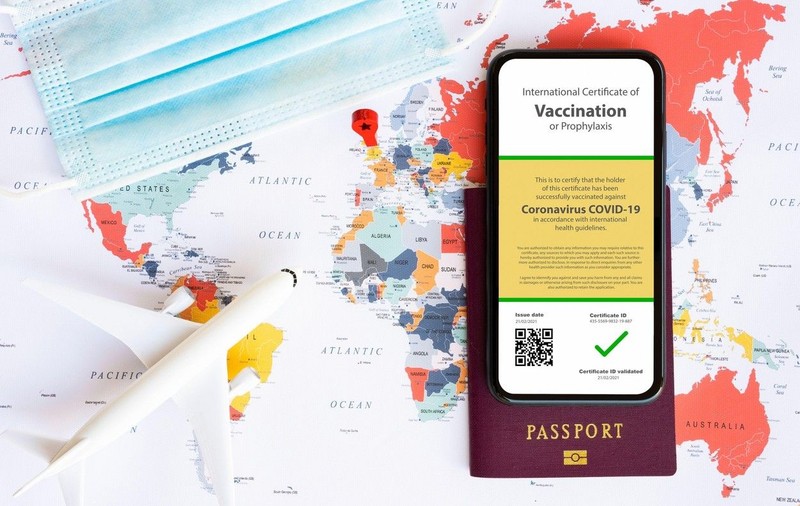 Certificatul de vaccinare cu care ne vom mișca în UE: când intră în vigoare, cum îl obținem și cât va fi valabil