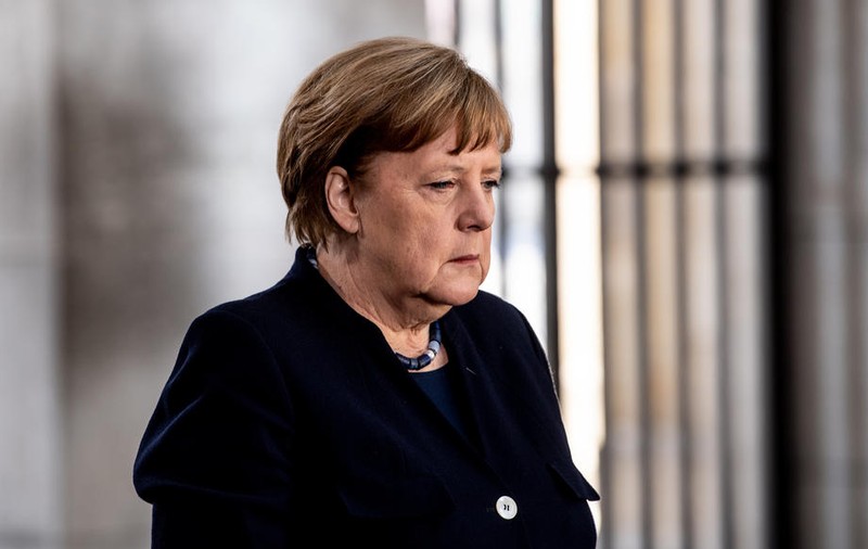 Declarație de două minute a cancelarului german Angela Merkel: ”Respectați distanța socială, continuați să purtați măști de protecție”