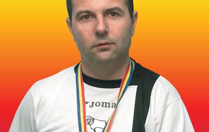 Apără cu o singură mână