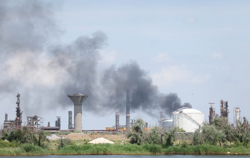Garda de Mediu Constanța, după incendiul de la Petromidia: „Nu e necesară evacuarea populației”