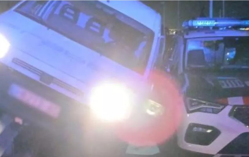 Doi români care au furat cupru în Barcelona au făcut accident în timp ce fugeau de poliție