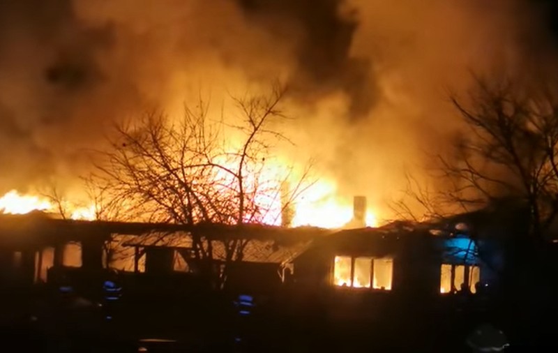 Un preot din Constanța a murit în urma unui incendiu. Pompierii susţin că focul ar fi fost provocat intenţionat
