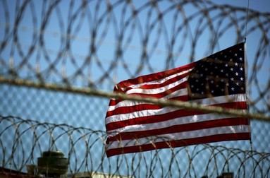Steagul SUA la baza de la Guantanamo Bay | FOTO: EPA
