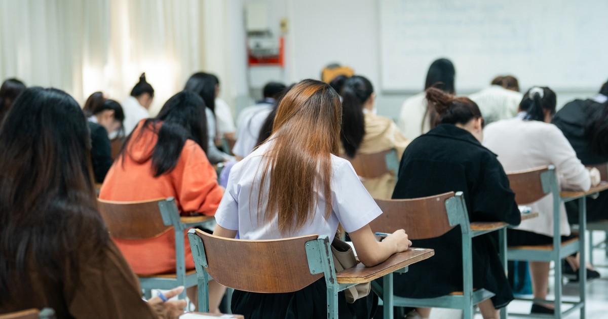 examen sala de clasa candidati