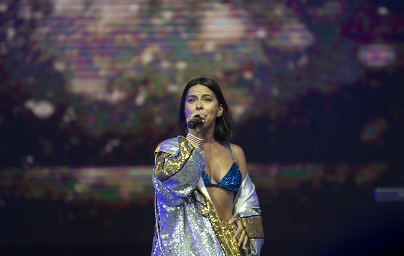 Inna se-ntoarce la rădăcini: „Următoarele clipuri în România le fac”. Cântăreața se plânge de regizorii din străinătate