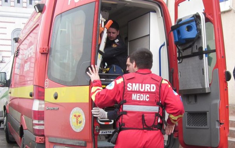 Tragedie la Vaslui! Un copil de doi ani, în stare gravă la spital după ce a fost opărit cu apă clocotită 