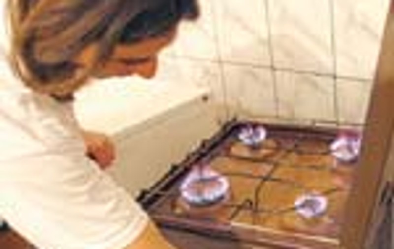 Nu montati singuri aragazul