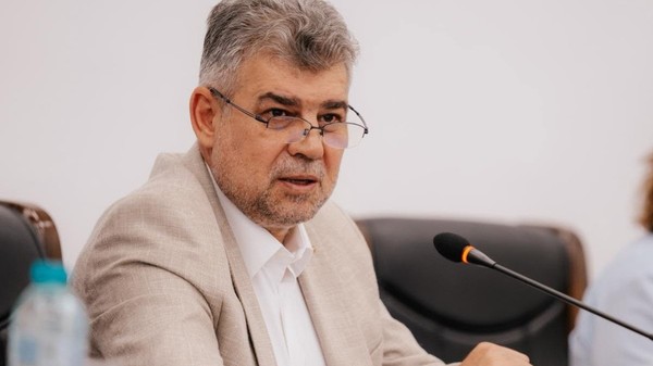 Marcel Ciolacu, în timpul unei ședințe la Consiliul Județean Buzău