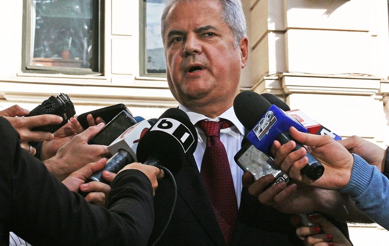 Zi importantă pentru Adrian Năstase. Fostul premier s-ar putea întoarce astăzi la puşcărie