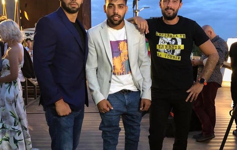 Giani Kiriță și Cătălin Cazacu l-au înlocuit pe Victor Slav. Actorul Sali Levent e noul „vultur” din trioul de petrecăreți