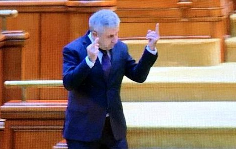 CCR judecă pe 4 noiembrie sesizările PNL și USR privind numirea lui Florin Iordache la Consiliul Legislativ
