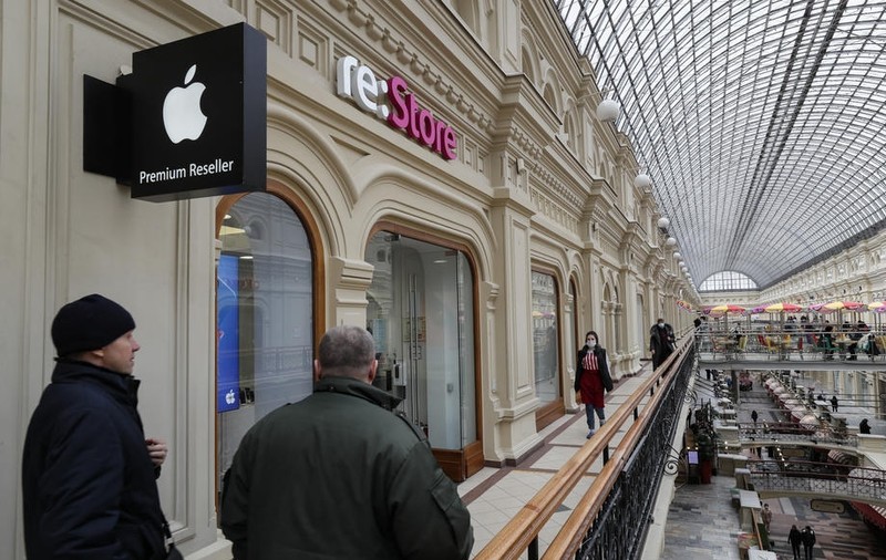 Tot mai multe companii importante spun „nu” războiului. Lista completă a afacerilor închise în Rusia