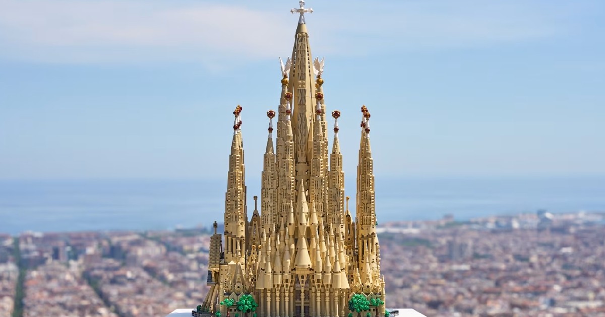 Lego lansează cel mai mare set al său, de 12.060 de piese, pentru a recrea biserica Sagrada Família din Barcelona