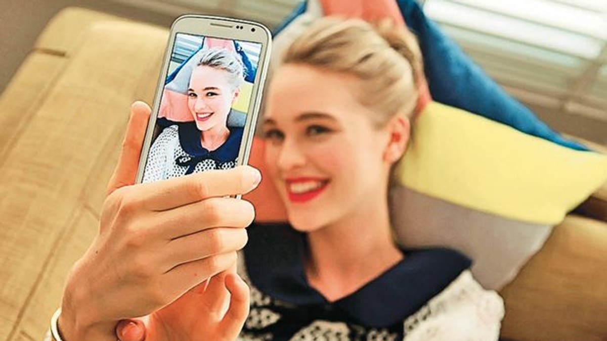 Un selfie banal s-a tranformat în imagine virală. Detaliul care îți va da fiori