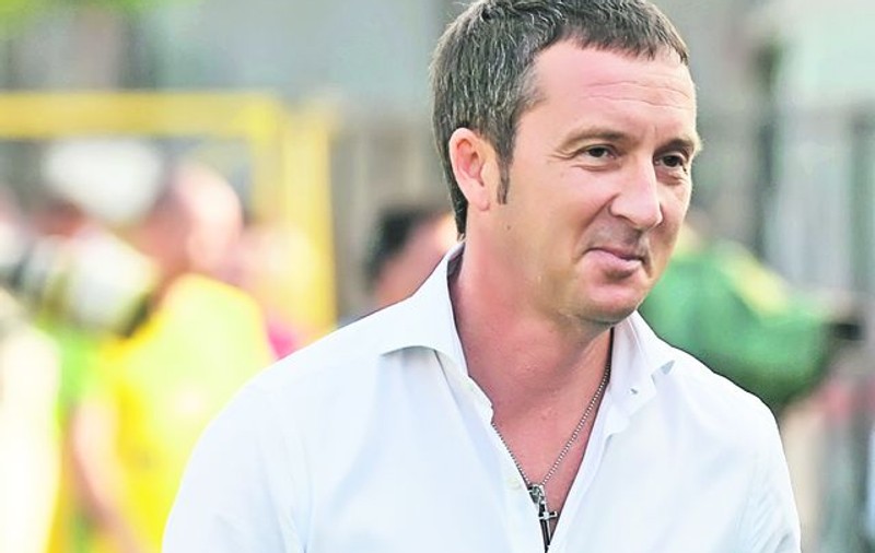 Mihai Stoica a rămas cu maşina Stelei