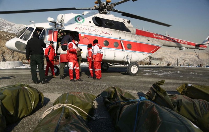 Cel puțin 10 alpiniști, uciși de avalanșe în munții iranieni Alborz