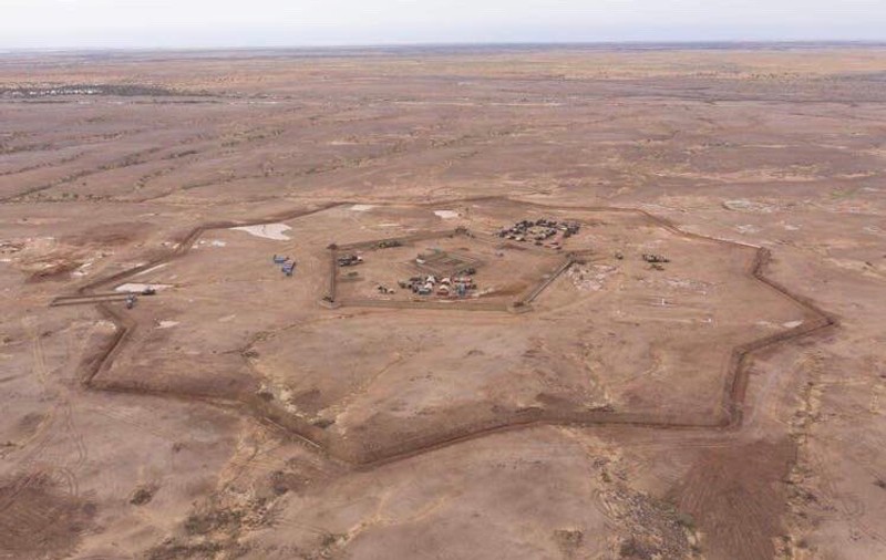 Fortăreața din mijlocul deșertului. Ce rol are structura neobișnuită construită de francezi în statul african Mali
