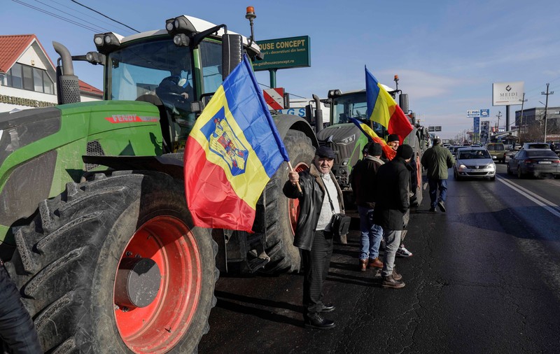 Protestul fermierilor și transportatorilor: 3 ore de discuții la Ministerul Agriculturii, 4 ore - la Transporturi, incidente la Constanța și trafic îngreunat în mai multe zone