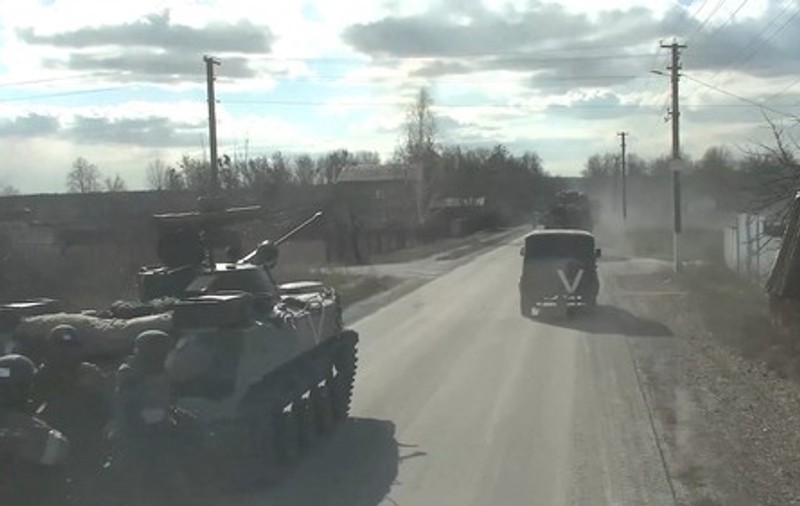 Militarii ruși au luat cu ei ostaticii, când au plecat de la Cernobîl. Au luat și ceainice, și aparate de cafea