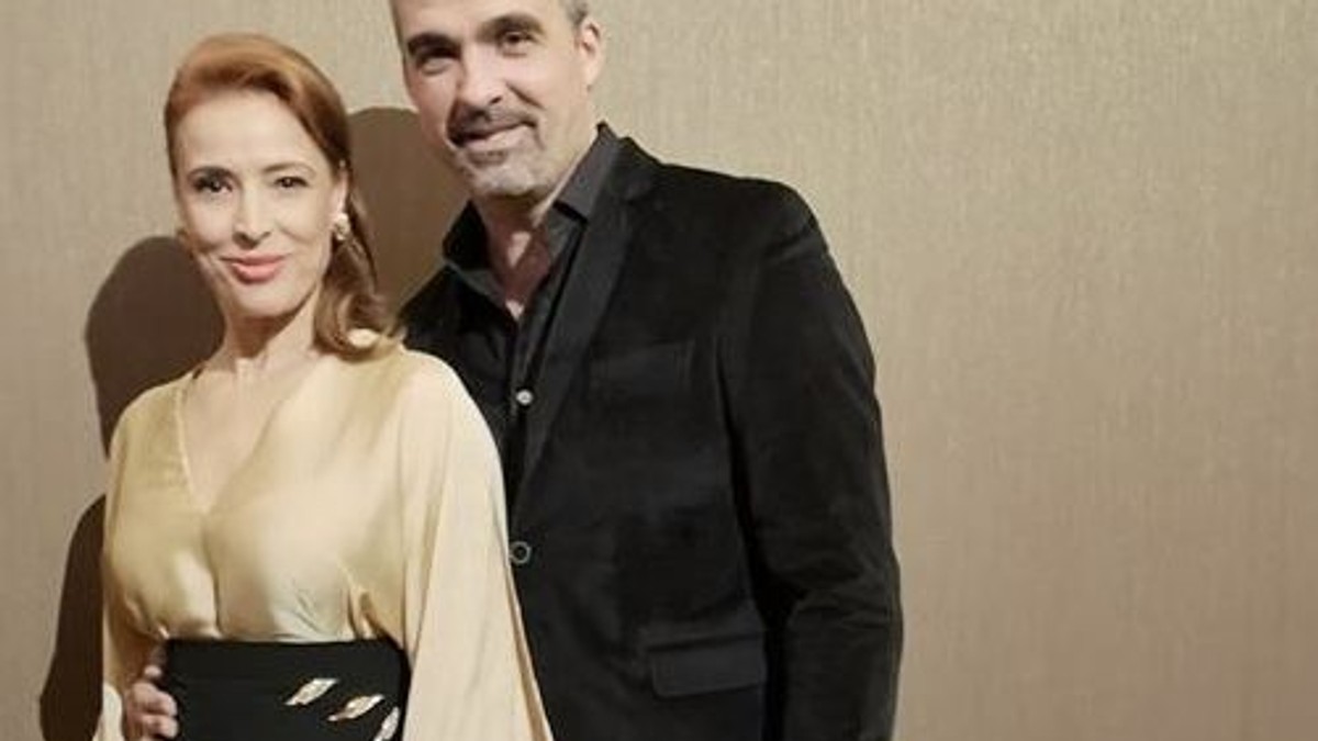 Monica Davidescu și Aurelian Temișan, 24 de ani de când s-au cunoscut. "Am rămas împreună și în culise, și pe scenă" | FOTO