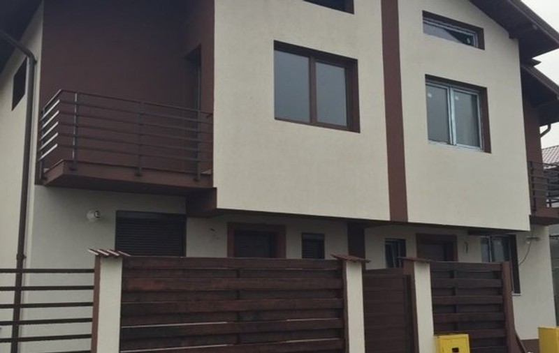 Case de vânzare la marginea Bucureștiului. Ce cumperi cu 60.000 de euro?