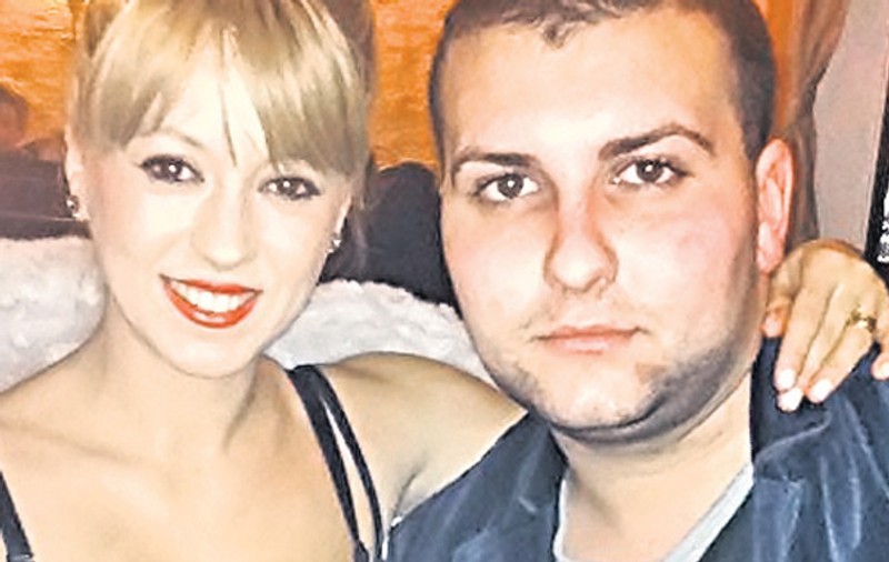 Pentru el şi-a mărit Larisa Drăgulescu buzele