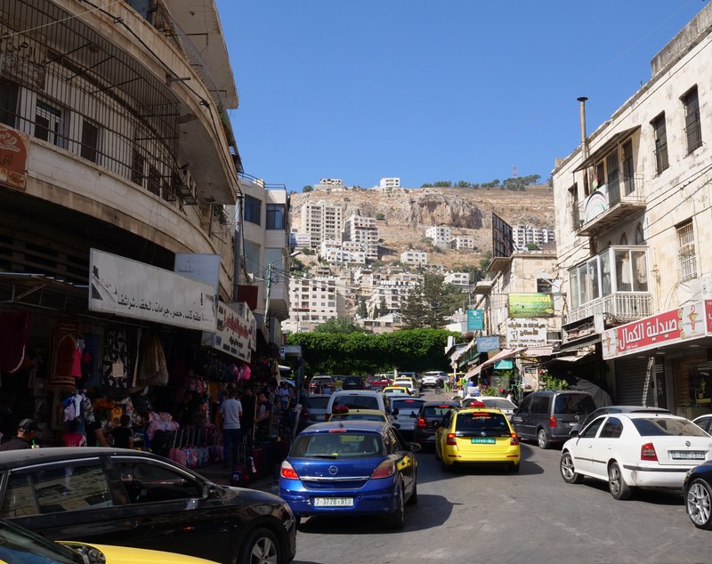 CORESPONDENȚĂ DIN PALESTINA. Viața și moartea în două orașe devastate de conflictele militare. Rezistența „martirilor”, acte de terorism pentru israelieni