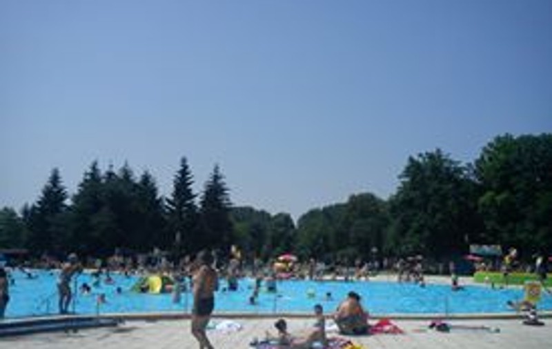 Cel mai mare ștrand riveran din Europa se află la Arad / GALERIE FOTO