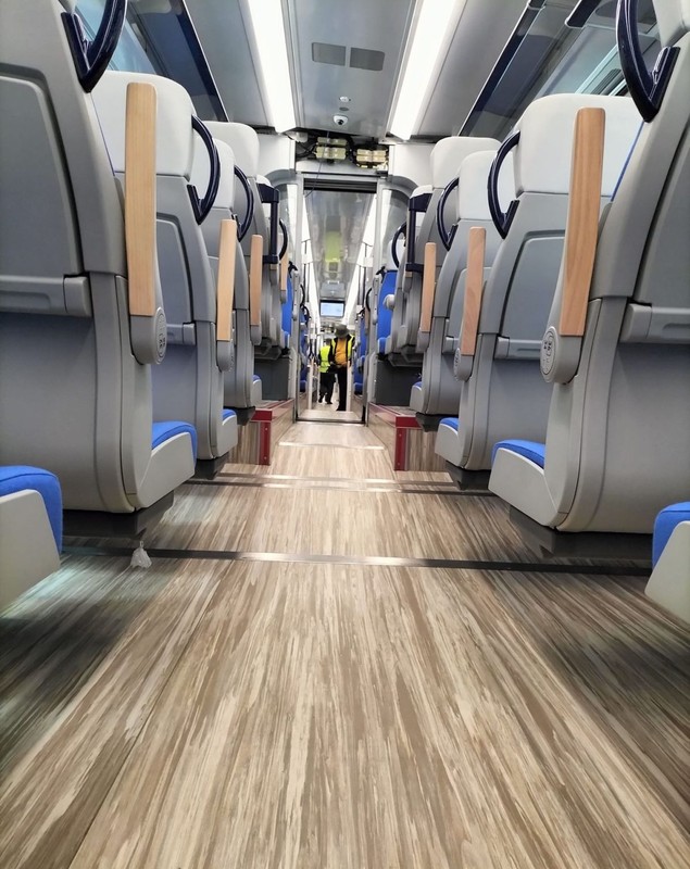 Imagini din garnitura Coradia Stream de la Alstom, primul tren nou pe care România l-a cumpărat în ultimii 20 de ani