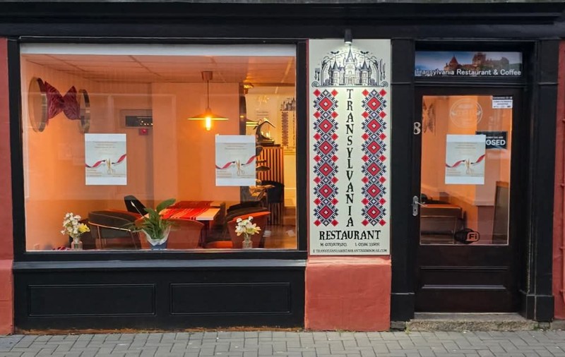 Doi români au dat lovitura în Anglia cu papanașii, cel mai cerut preparat din noul lor restaurant, deschis chiar de Ziua Îndrăgostiților
