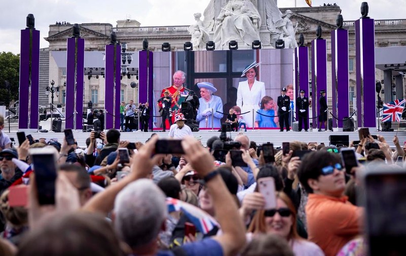 Jubileul de Platină: Regina Elisabeta a II-a, absentă în a doua zi de festivități dedicate domniei sale