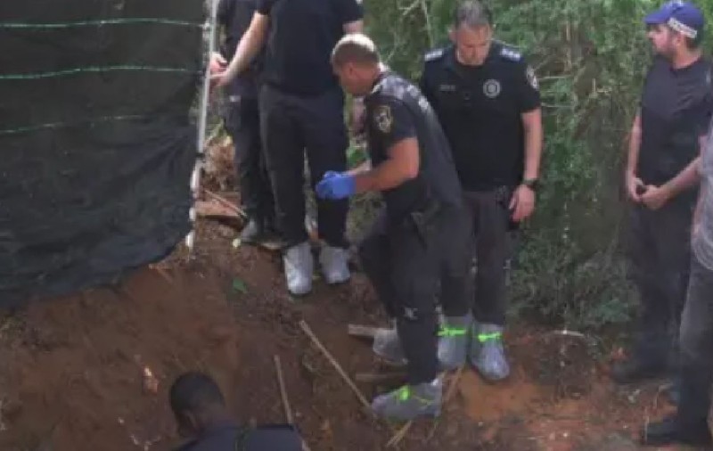 Fiica și-a îngropat mama în grădină pentru a-i încasa pensia de supraviețuitoare a Holocaustului