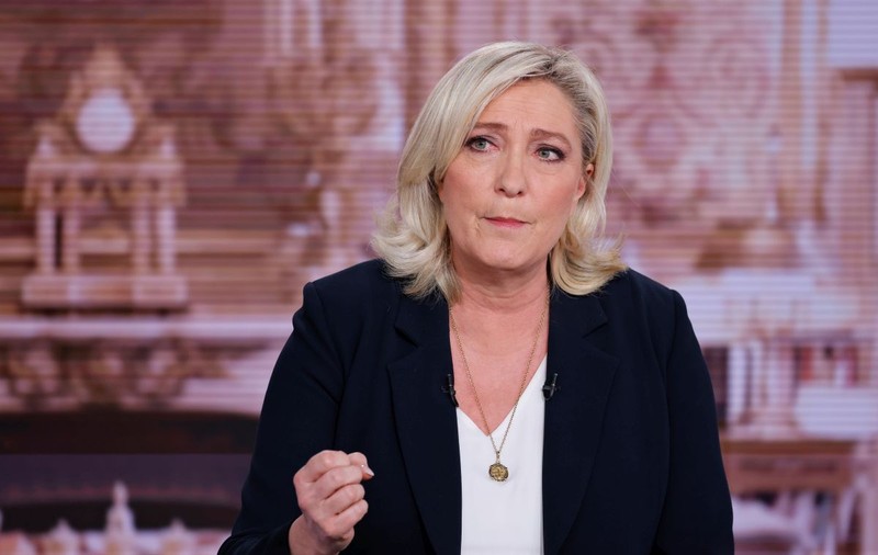 Alegeri Franța. Cum a ajuns Le Pen să-i sufle în ceafă lui Macron înainte de primul tur al prezidențialelor
