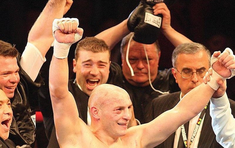 Adrian Diaconu boxează de Înviere