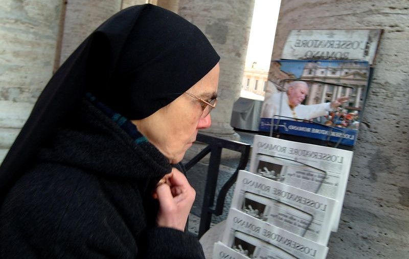 Călugăriţă amendată pentru că se grăbea să-l vadă pe Papa