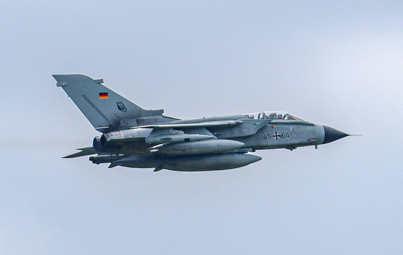 Avioanele germane ar putea fi echipate cu bombe nucleare franceze, anunță Friedrich Merz. Linia roșie peste care nu poate trece cancelarul