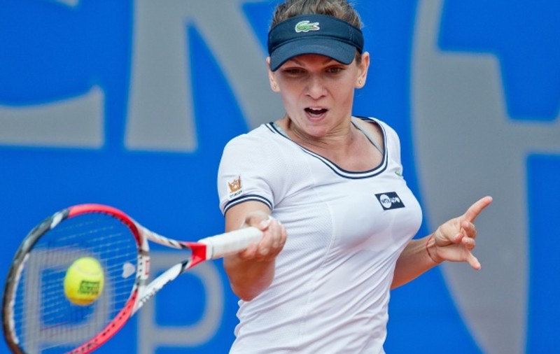 Românilor le place iarba: finale pentru Halep, Begu, Niculescu şi Tecău
