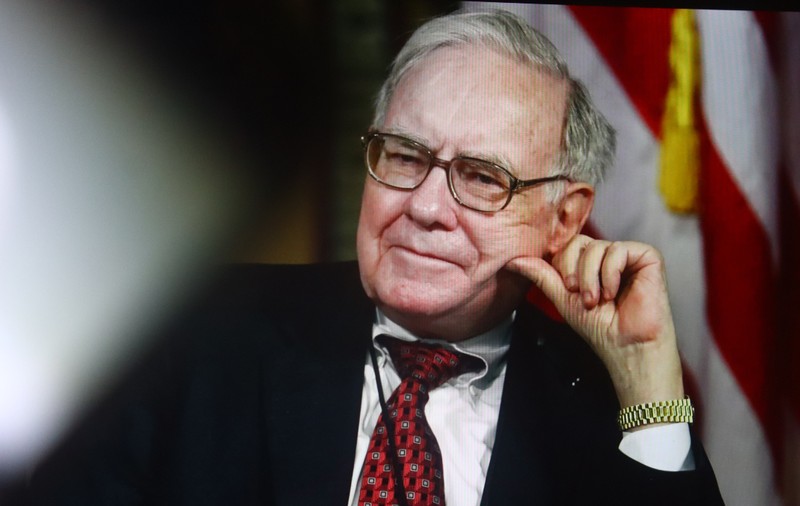 Warren Buffett donează 6 miliarde de dolari către organizații caritabile. Cea mai mare parte a acțiunilor a fost destinată Fundației Bill &amp; Melinda Gates, restul a fost împărțit între 4 instituții
