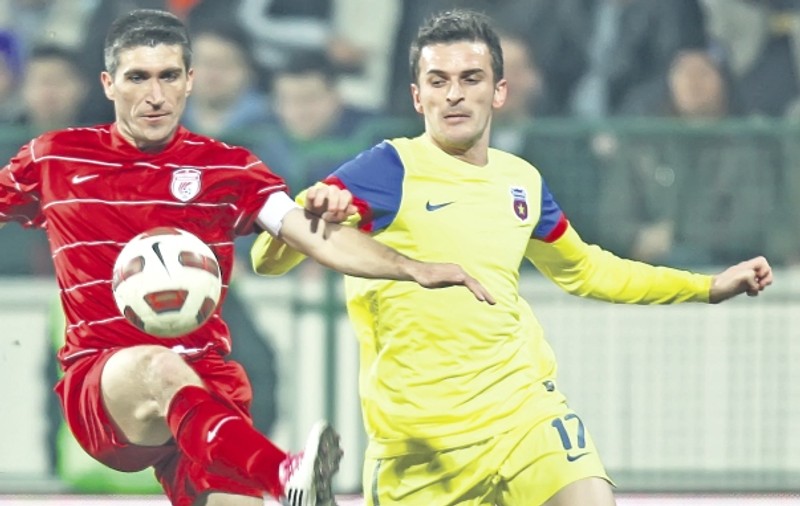 Steaua a învins Victoria Brăneşti, cu chiu cu vai
