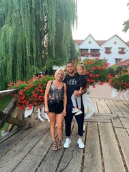 Romeo și familia sa fericită