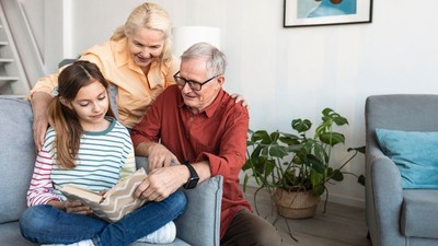 bunici-nepoata-timp-familie