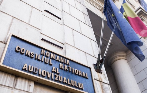 Panou cu Consiliul National al Audiovizualului 