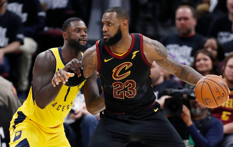 LeBron James a semnat cu Los Angeles Lakers. Va primi 154 de milioane de dolari