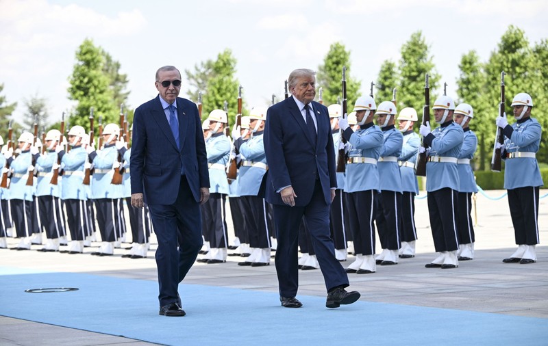 Summitul de la Ankara. Recep Tayyip Erdogan a întins covorul albastru pentru Donald Trump. Ce i-a cerut președintelui american