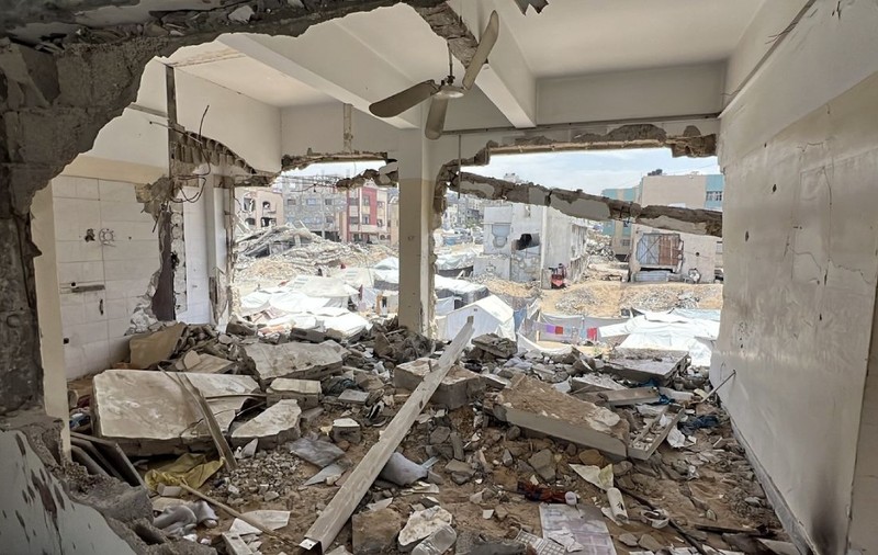 Momentul în care Spitalul European din Gaza este atacat. 16 oameni au murit și alte zeci au fost răniți: „Nu știm dacă mai apucăm evacuarea”| VIDEO